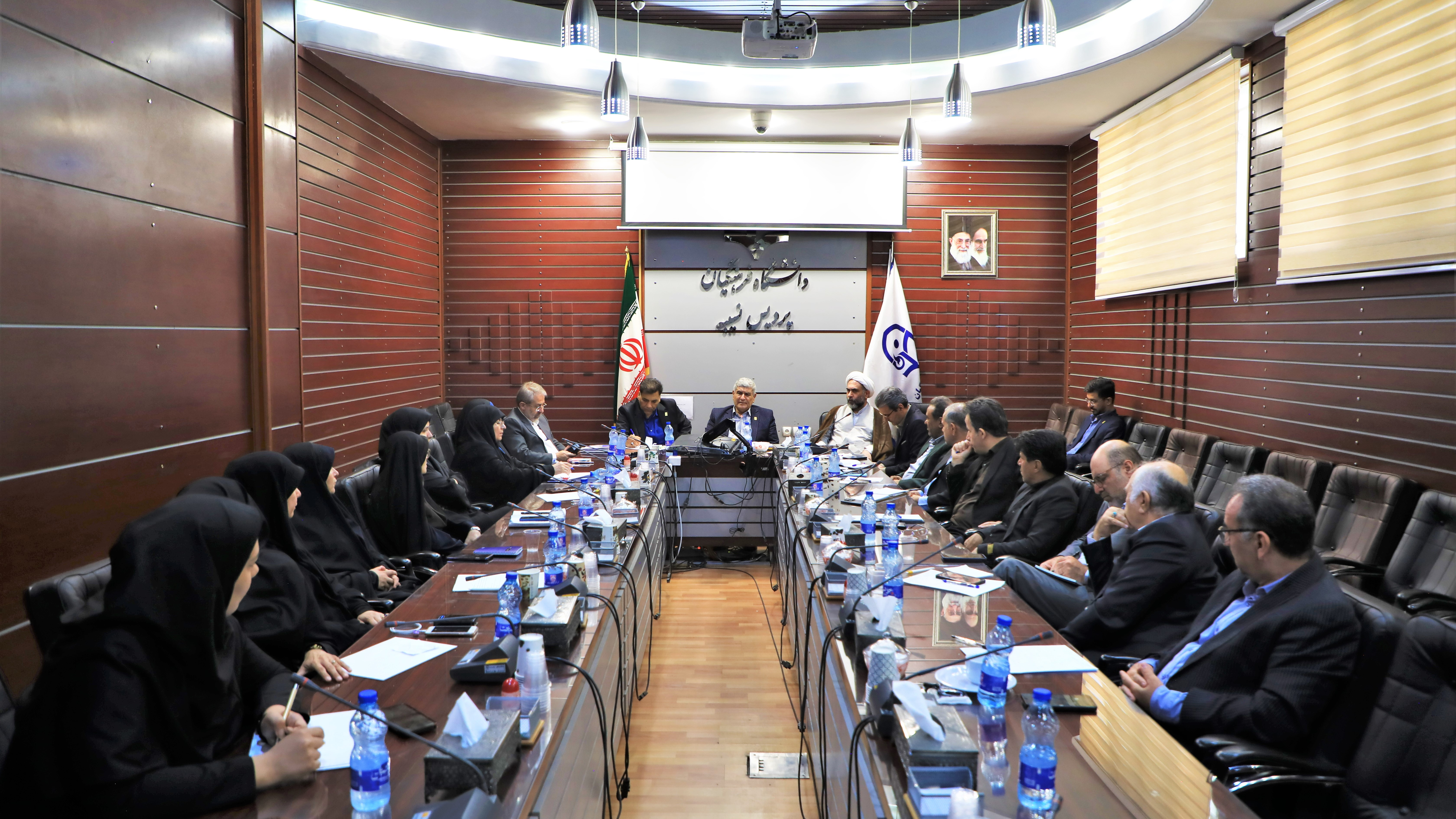 تحول در نظام مدیریتی با الگوی «هرم معکوس»؛ دانشجو در رأس و مدیران در خدمت تمدن‌سازان آینده