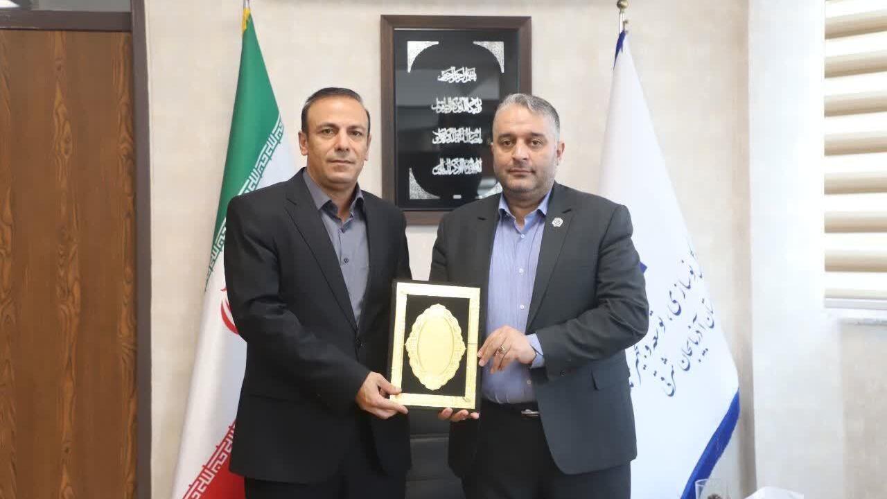 تفاهم‌نامه همکاری دانشگاه فرهنگیان آذربایجان شرقی و اداره‌ کل نوسازی، توسعه و تجهیز مدارس استان