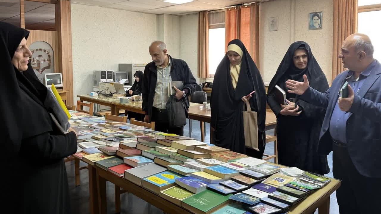 بازدید مدیرکل فرهنگی و تربیتی دانشگاه فرهنگیان از دانشگاه فرهنگیان استان زنجان