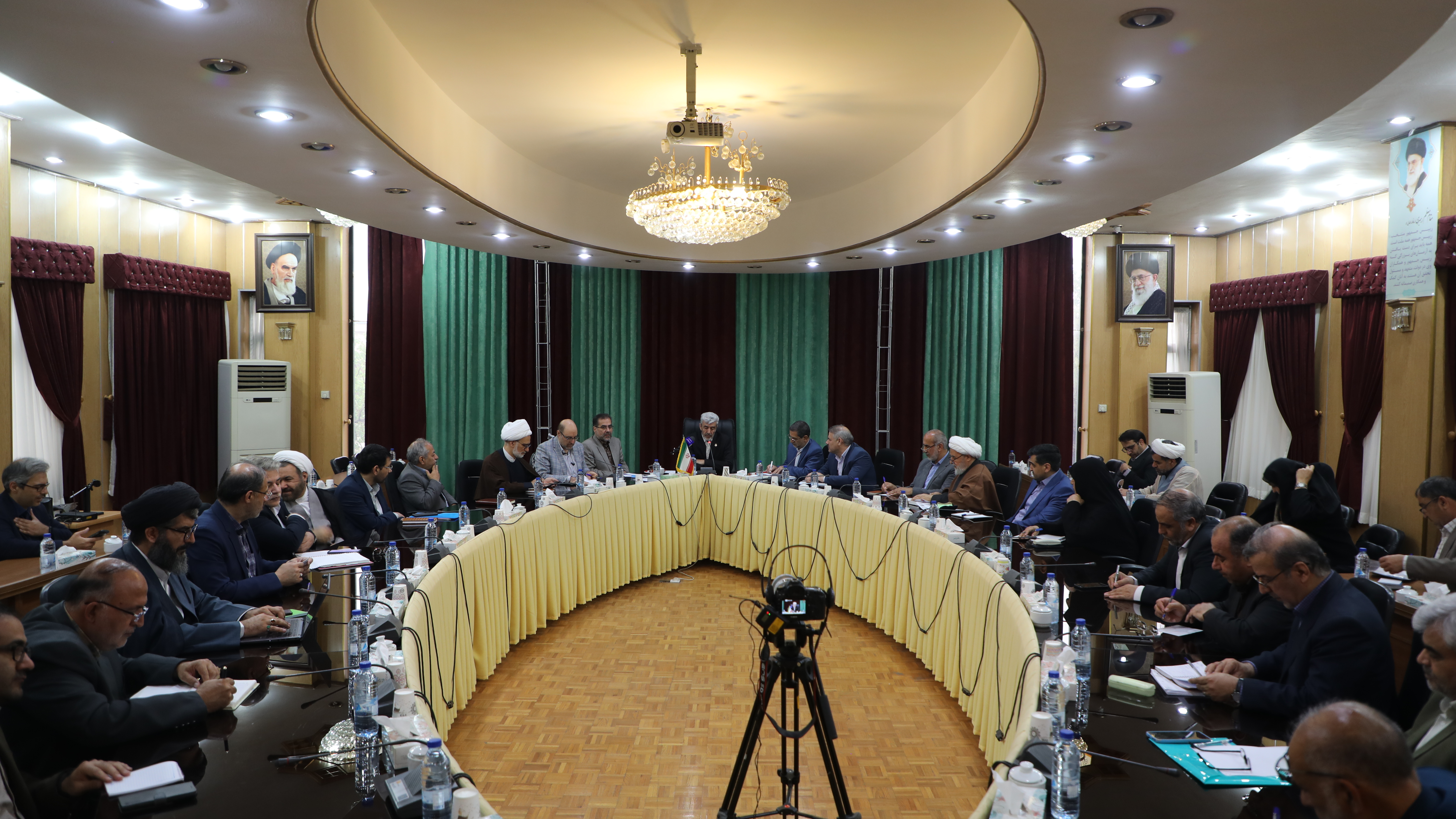 رئیس دانشگاه فرهنگیان در نشست هم اندیشی اعضای هیات رئیسه با مدیران استانی:

باور داریم دانشگاه فرهنگیان، بزرگترین، بهترین و موثرترین