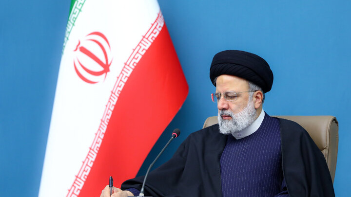آیت الله رئیسی ابلاغ کرد:  

ماده واحده «تعیین ترکیب اعضای هیأت مرکزی جذب اعضای هیأت علمی دانشگاه فرهنگیان»