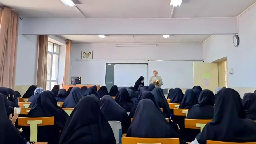 دوره های آموزشی معراج با حضور اساتید مرکز تخصصی نماز مشهد برگزار شد