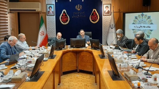 وزیر آموزش و پرورش:تامین نیروی انسانی پایدار در سیستان و بلوچستان صرفاً از طریق دانشگاه فرهنگیان پیگیری شود