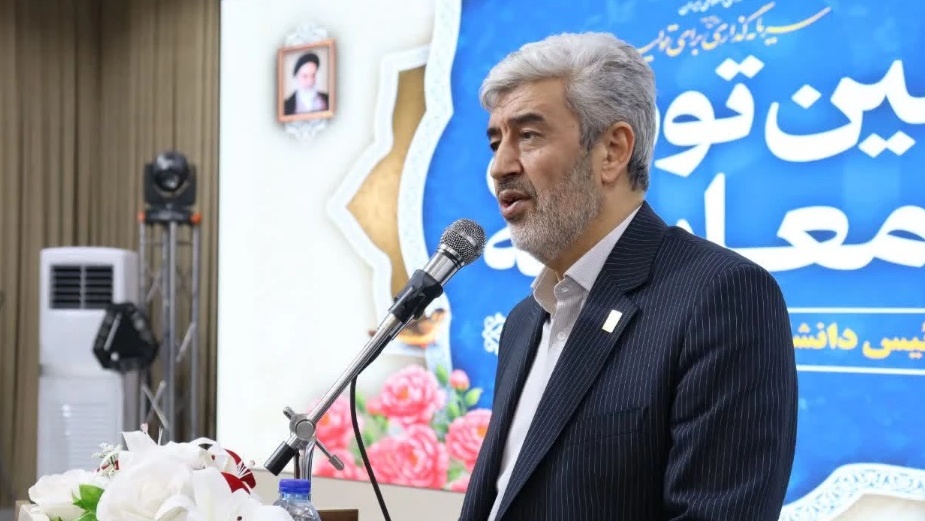 مقدس تر از تربیت معلم هیچ مأموریتی در کشور وجود ندارد