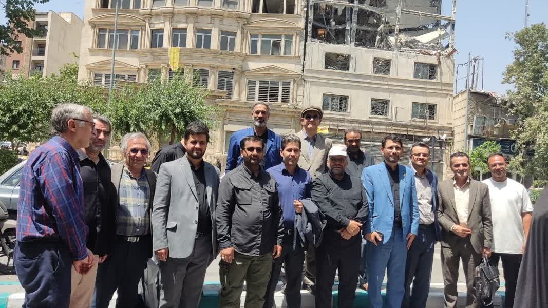 بازدید اعضای هیأت علمی دانشگاه فرهنگیان از اماکن آسیب دیده از جنایات رژیم صهیونیستی در تهران