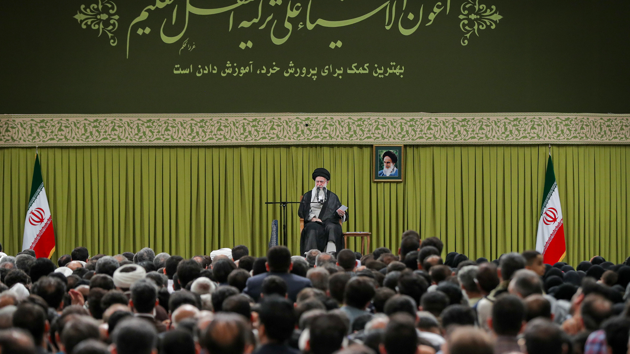 بیانات رهبر معظم انقلاب اسلامی (مدظله العالی) در دیدار معلمان و فرهنگیان