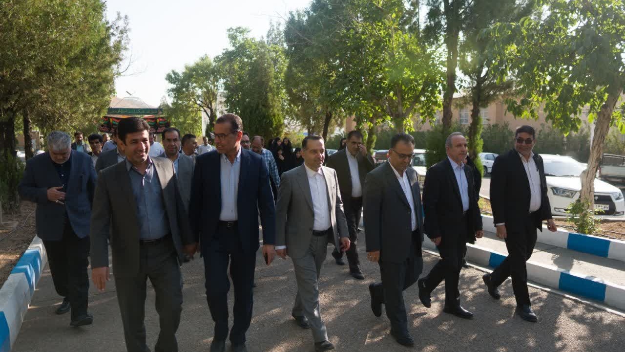بازدید معاون برنامه ریزی و توسعه منابع دانشگاه فرهنگیان و مسئولین سازمان برنامه و بودجه کشور از پردیس های استان مرکزی