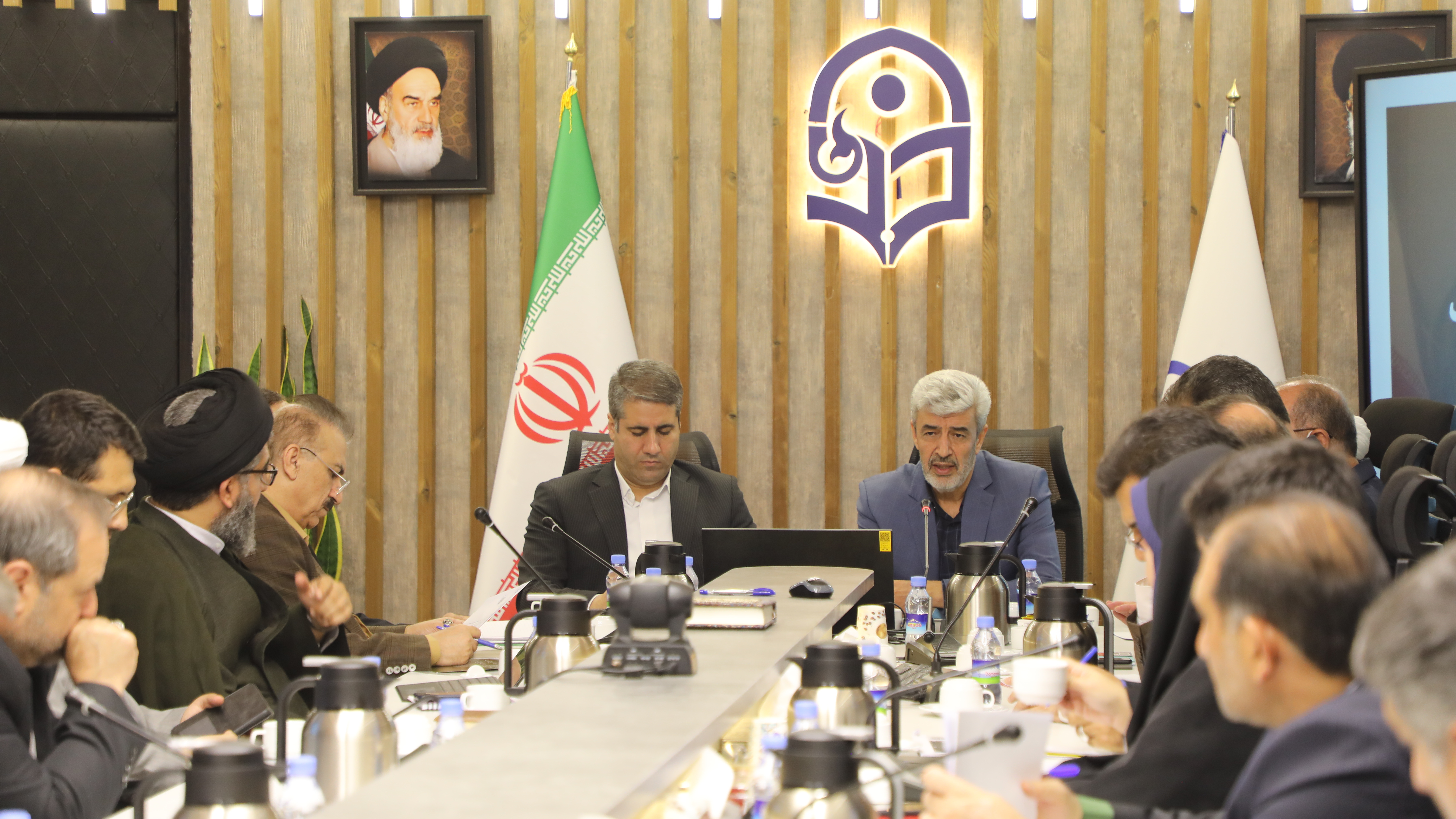 برگزاری نشست مشترک اعضای هیات رئیسه دانشگاه فرهنگیان با شورای معاونین اداره کل آموزش و پرورش شهر تهران