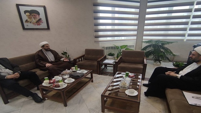 تاکید بر ضرورت رفع کمبود خوابگاه دانشجومعلمان در دیدار مسئولان دانشگاه فرهنگیان و اوقاف اردبیل