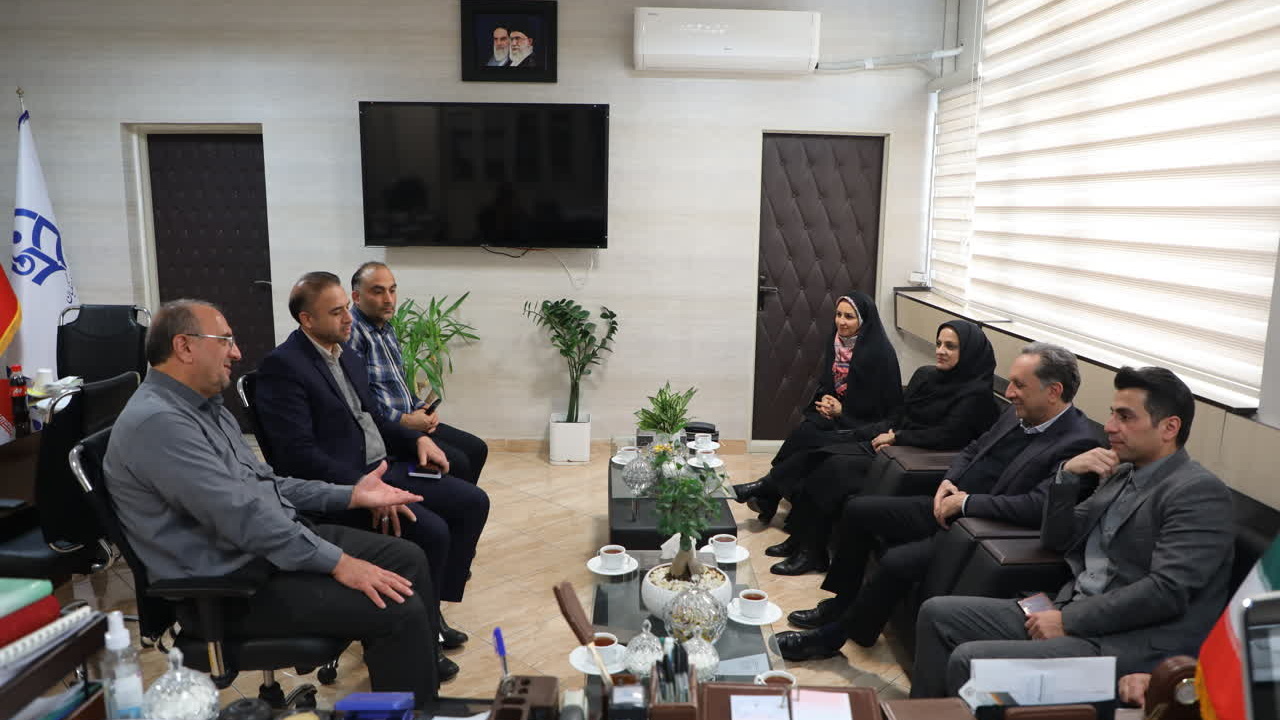 نشست مشترک سرپرست معاونت توسعه منابع و برنامه ریزی دانشگاه فرهنگیان با مدیر کل منابع انسانی و پشتیبانی وزارت علوم