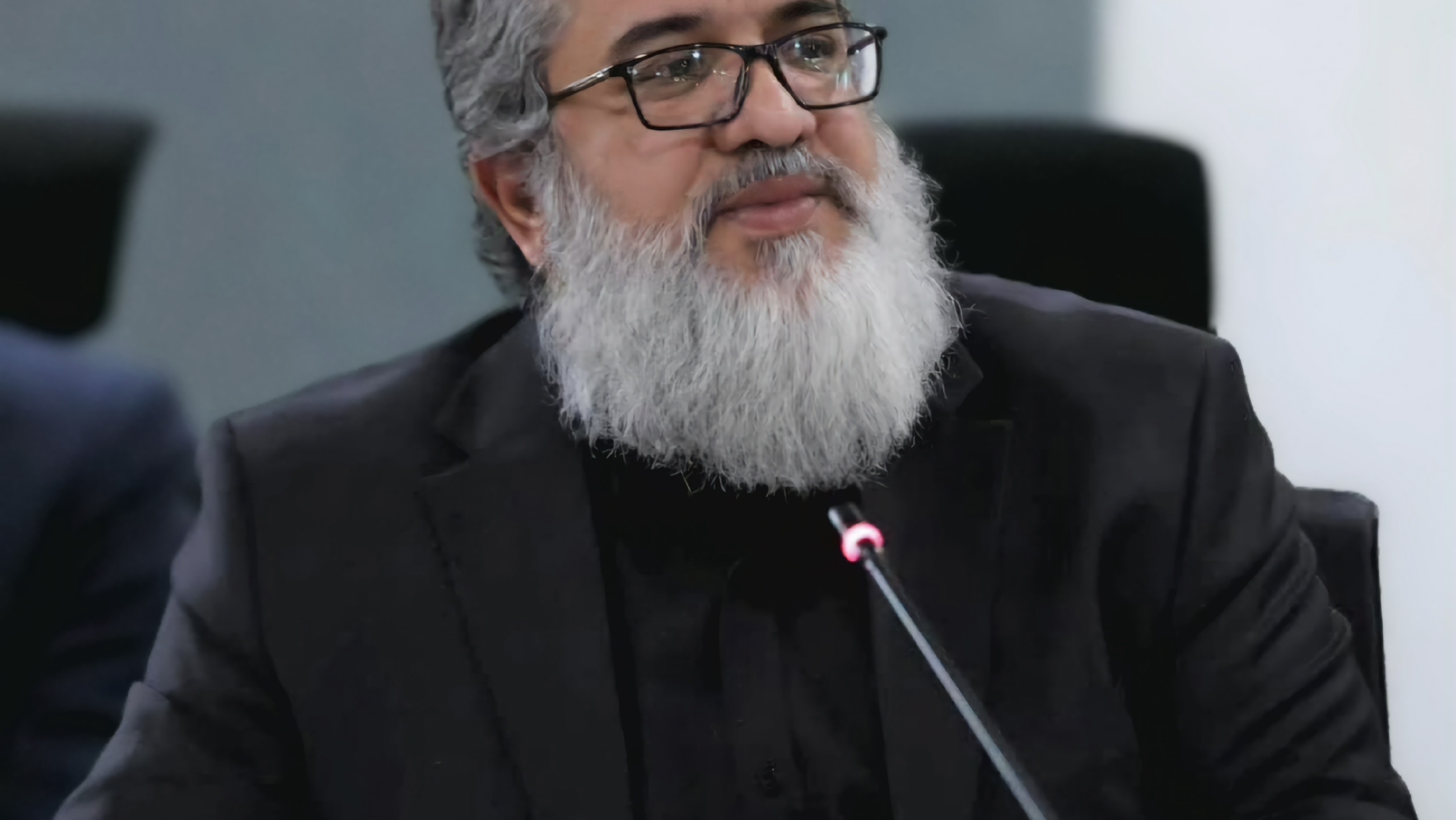 مدیرکل امور شاهد و ایثارگران دانشگاه فرهنگیان: توسعه خدمات آموزشی و فرهنگی برای دانشجویان شاهد و ایثارگر در دستور کار است.