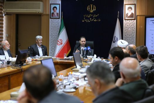 طبق مصوبه شورای عالی انقلاب فرهنگی نخبگان قرآنی در دانشگاه فرهنگیان جذب می شوند