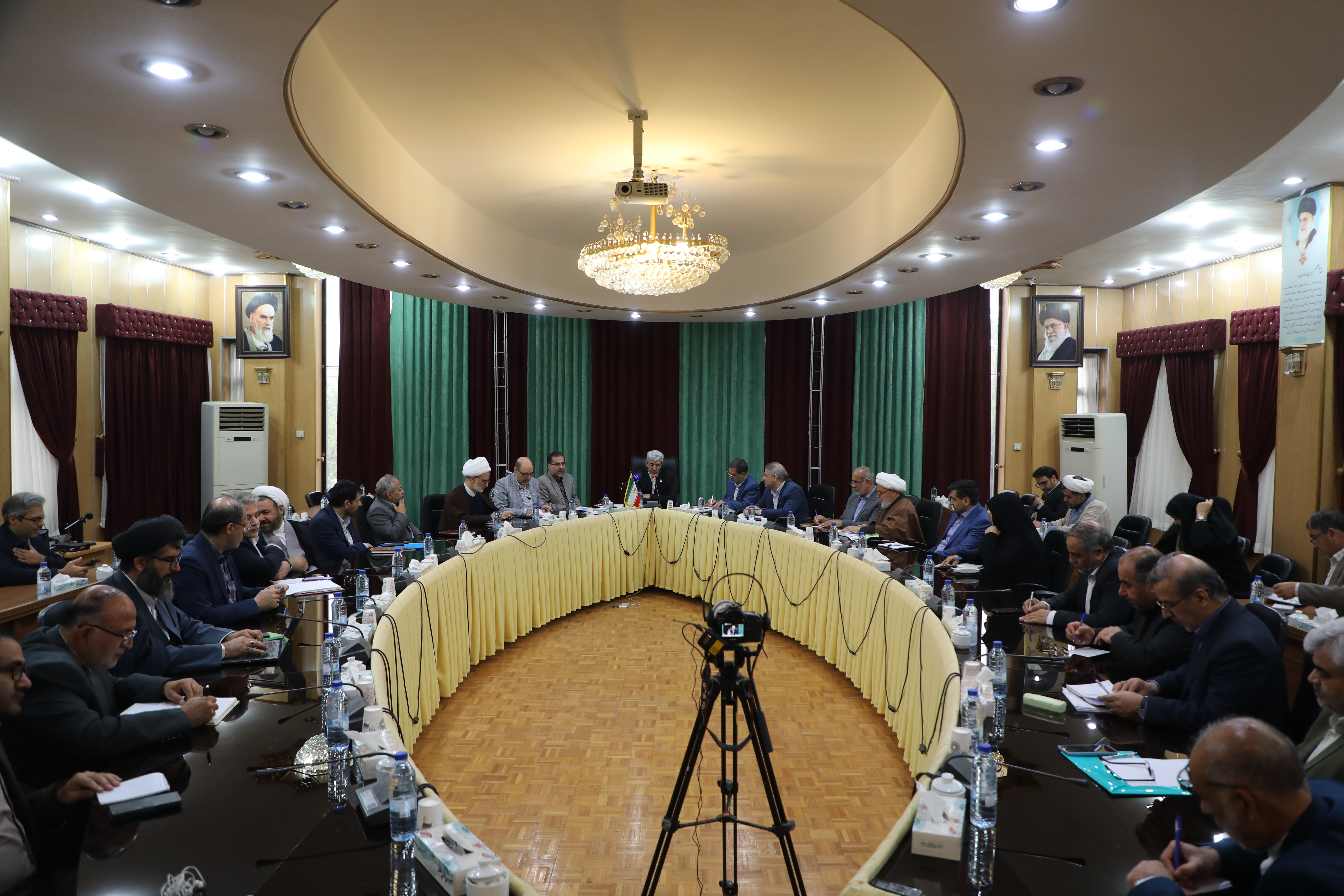 رئیس دانشگاه فرهنگیان در نشست هم اندیشی اعضای هیات رئیسه با مدیران استانی:

باور داریم دانشگاه فرهنگیان، بزرگترین، بهترین و موثرترین