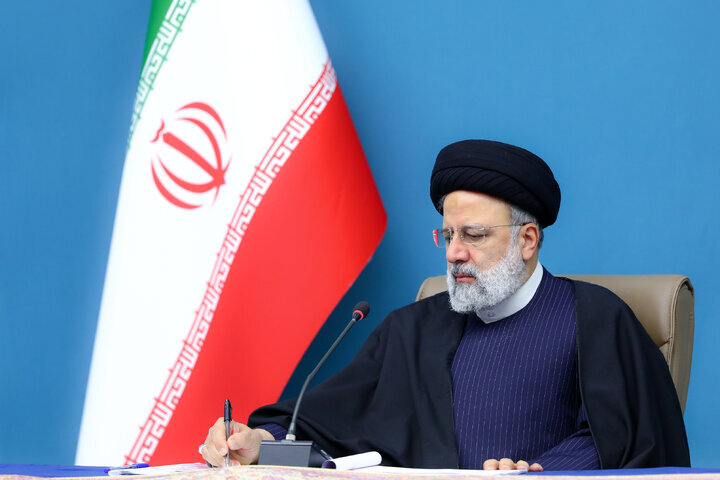 آیت الله رئیسی ابلاغ کرد:  

ماده واحده «تعیین ترکیب اعضای هیأت مرکزی جذب اعضای هیأت علمی دانشگاه فرهنگیان»