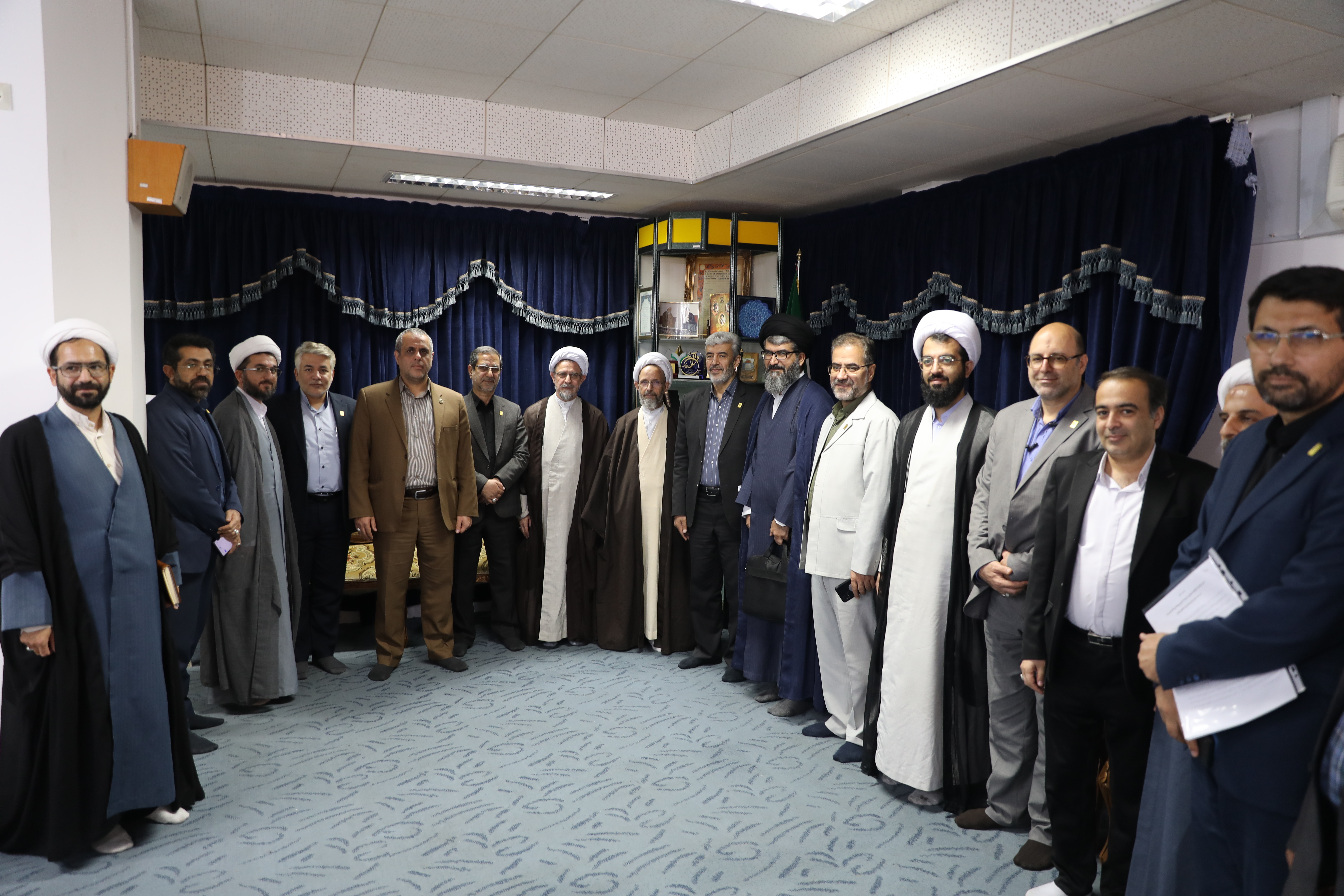 در دیدار رییس دانشگاه فرهنگیان از موسسه امام خمینی(ره) و دانشگاه معارف اسلامی تاکید شد:

توسعه تعاملات و پیگیری تفاهمات پیشین