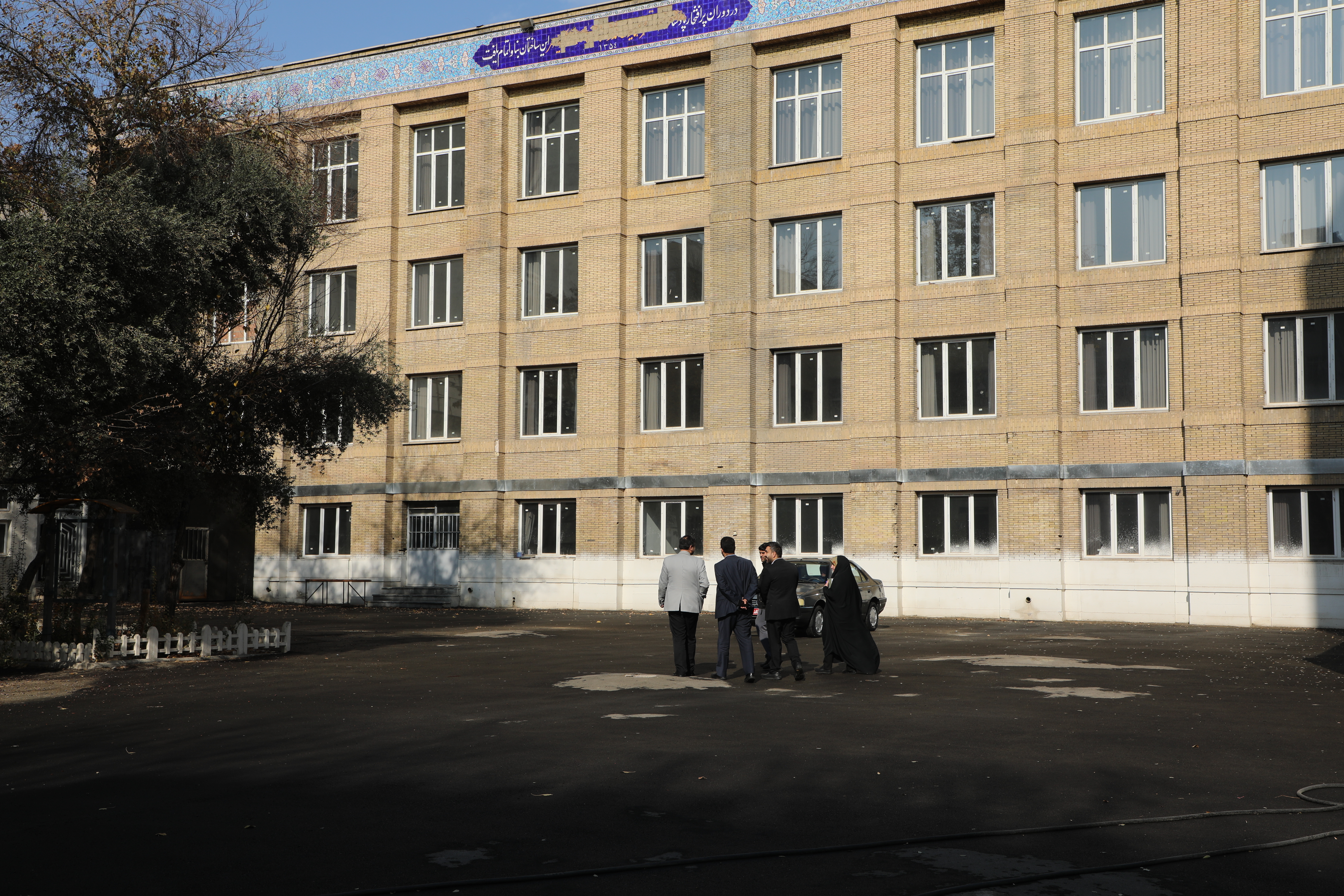 بازدید اولیه مدیران بنیاد برکت از خوابگاه متأهلی دانشگاه فرهنگیان استان تهران