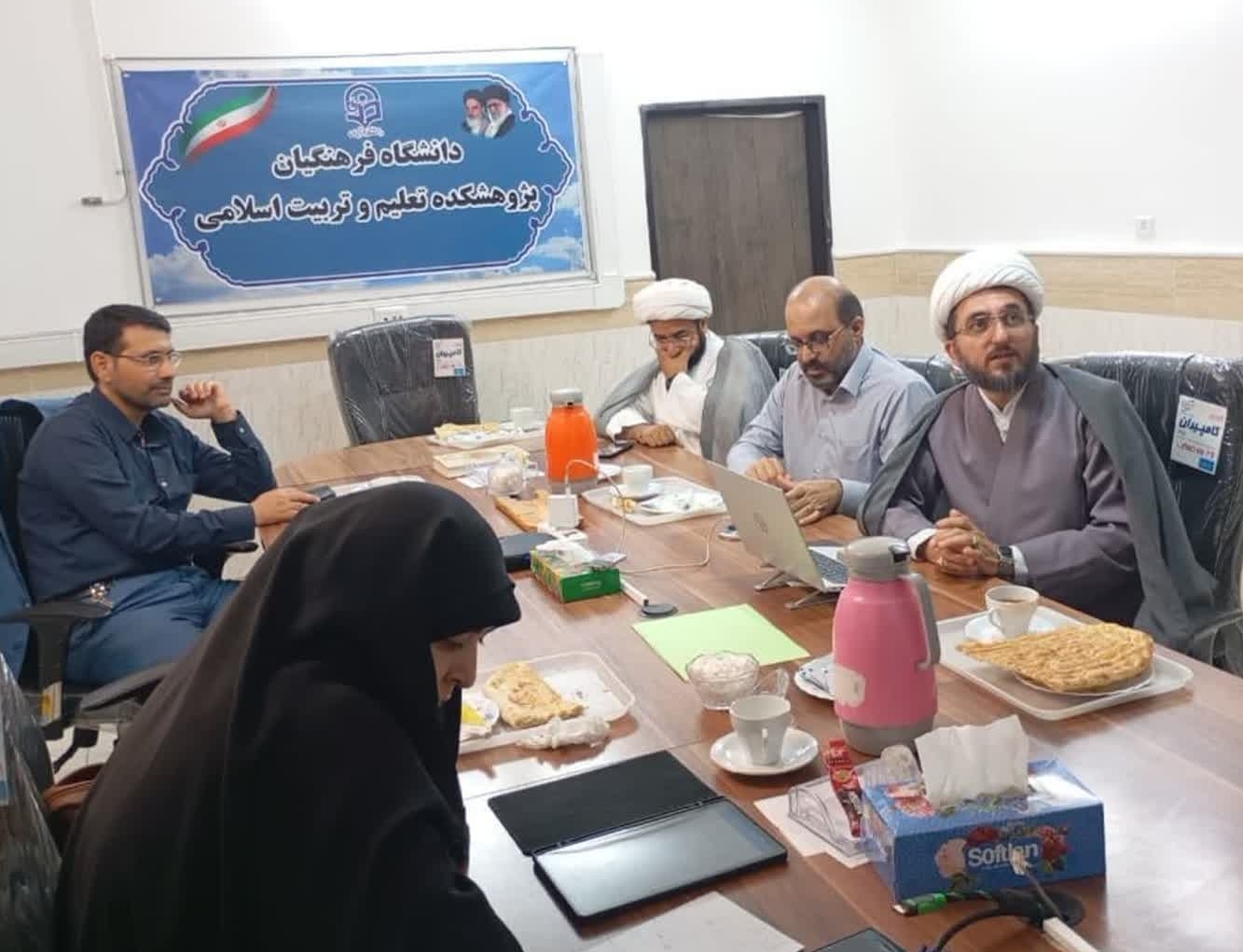 برگزاری جلسه چهاردهم شورای پژوهشکده تعلیم و تربیت اسلامی دانشگاه فرهنگیان