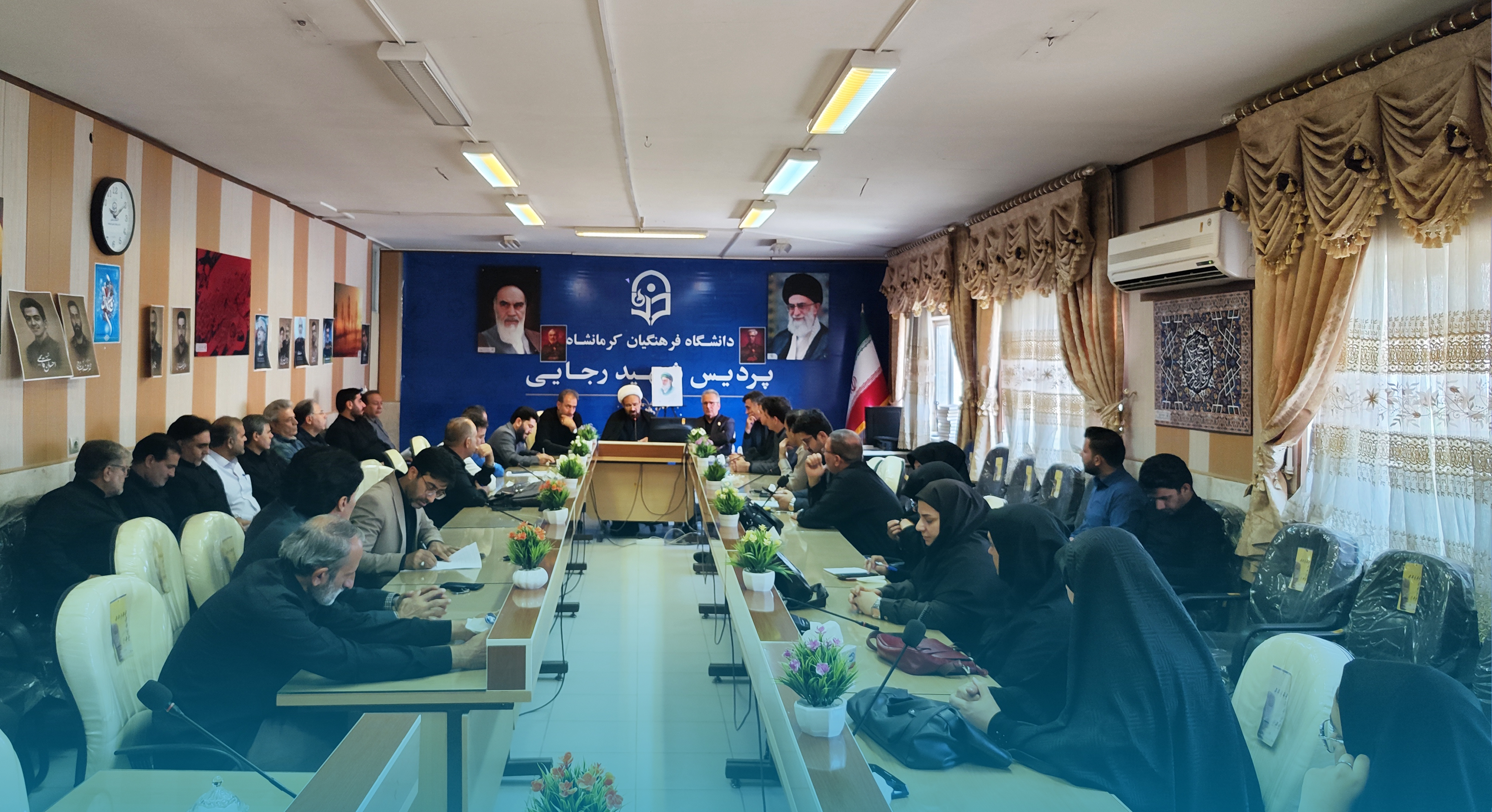 نشست هم اندیشی اساتید دانشگاه فرهنگیان کرمانشاه با موضوع «روایت جنگ تحمیلی جدید» برگزار شد