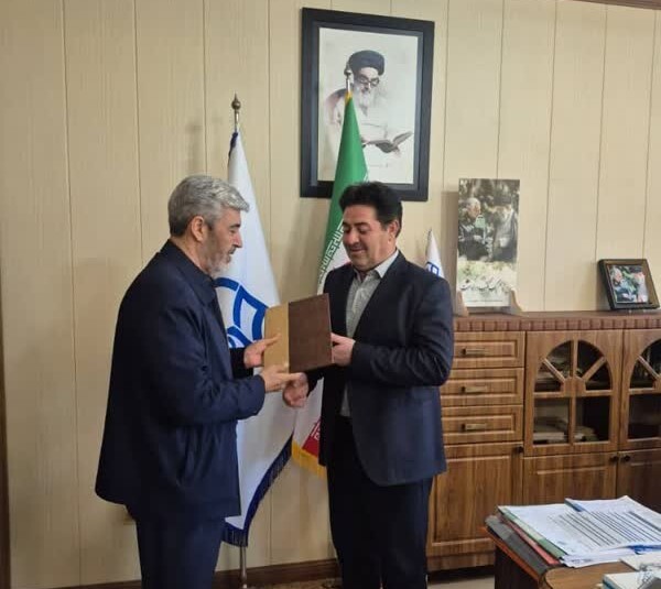 سرپرستان جدید دانشگاه فرهنگیان در استان های یزد و فارس منصوب شدند