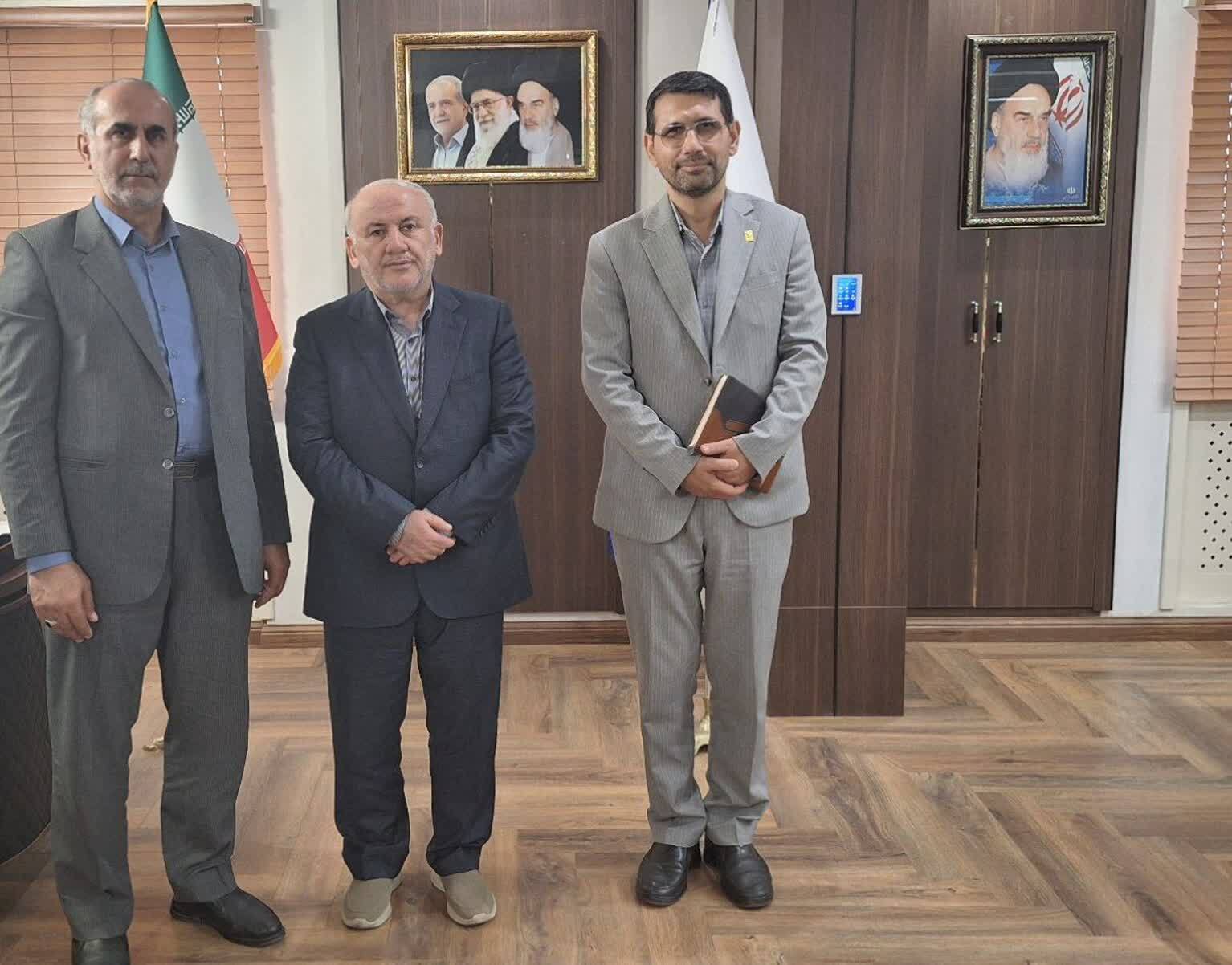 دیدار معاون فرهنگی و تربیتی دانشگاه فرهنگیان با استاندار مازندران