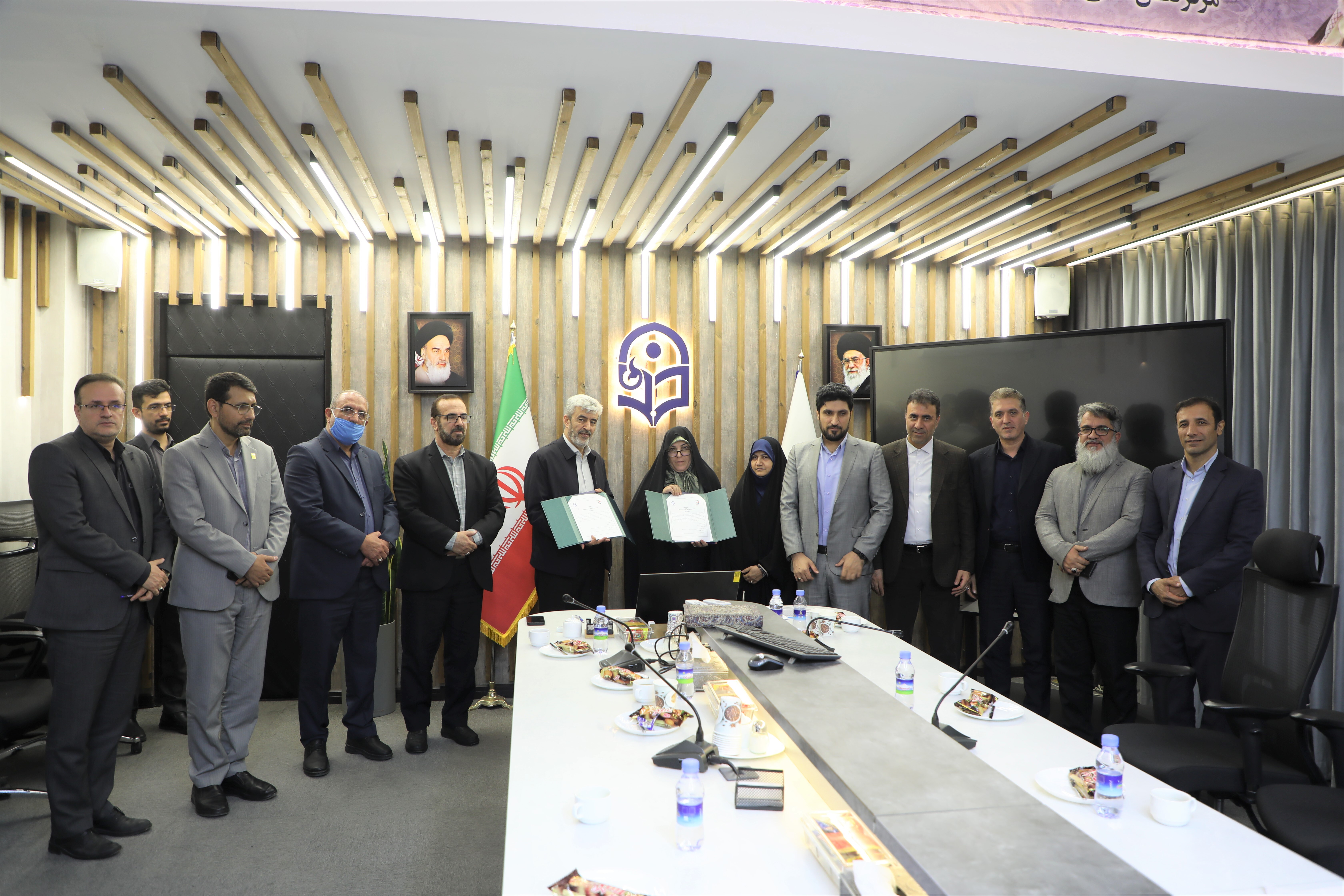 تفاهم نامه همکاری دانشگاه فرهنگیان و بنیاد شهید برای ترویج فرهنگ ایثار و توانمندسازی ایثارگران منعقد شد