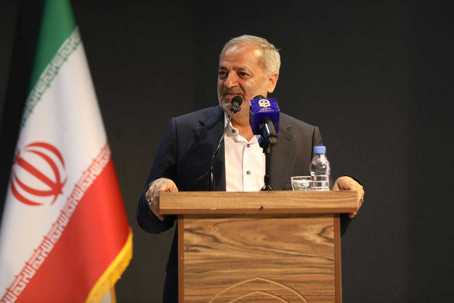 دانشگاه فرهنگیان باید به مرجع تربیت معلم در جهان اسلام تبدیل شود/بازنگری در محتوای آموزشی و سرفصل‌های درسی دانشگاه فرهنگیان