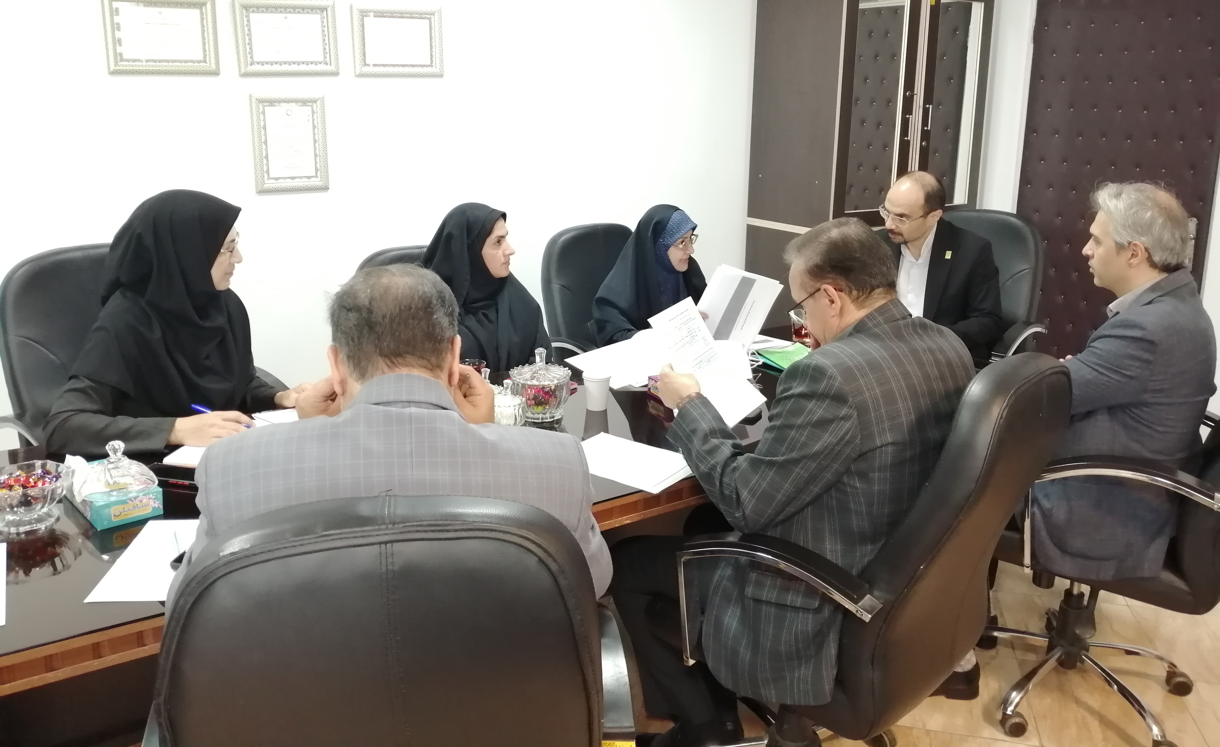 برگزاری نشست کمیته ارزیابی عملکرد و کیفیت خدمات شورای راهبری تحول اداری در مرکز نظارت، ارزیابی و تضمین کیفیت دانشگاه فرهنگیان