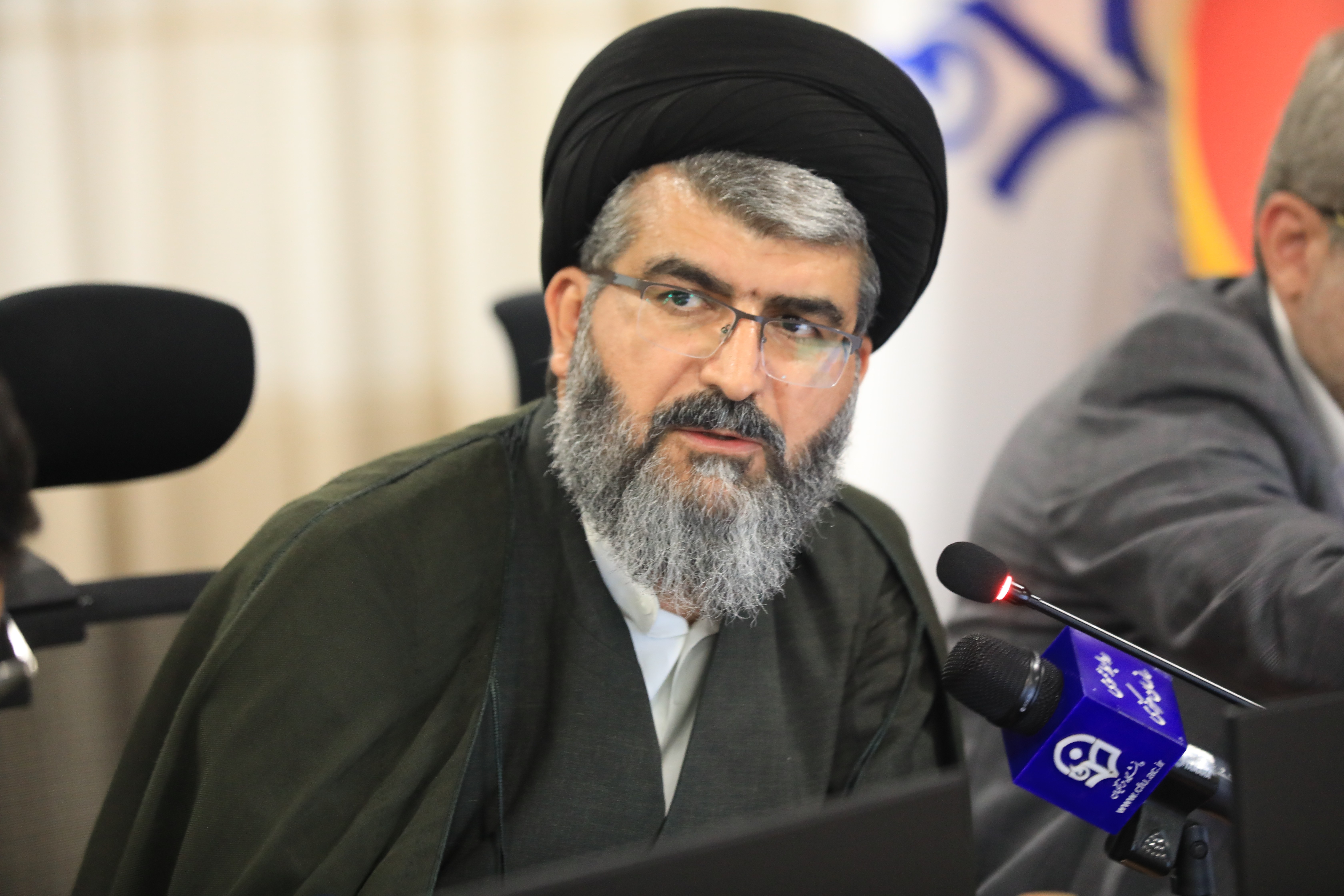 حکمرانی داده‌محور، توسعه زیرساخت‌های پژوهشی و تقویت پژوهش‌های کارفرمایی در دانشگاه فرهنگیان