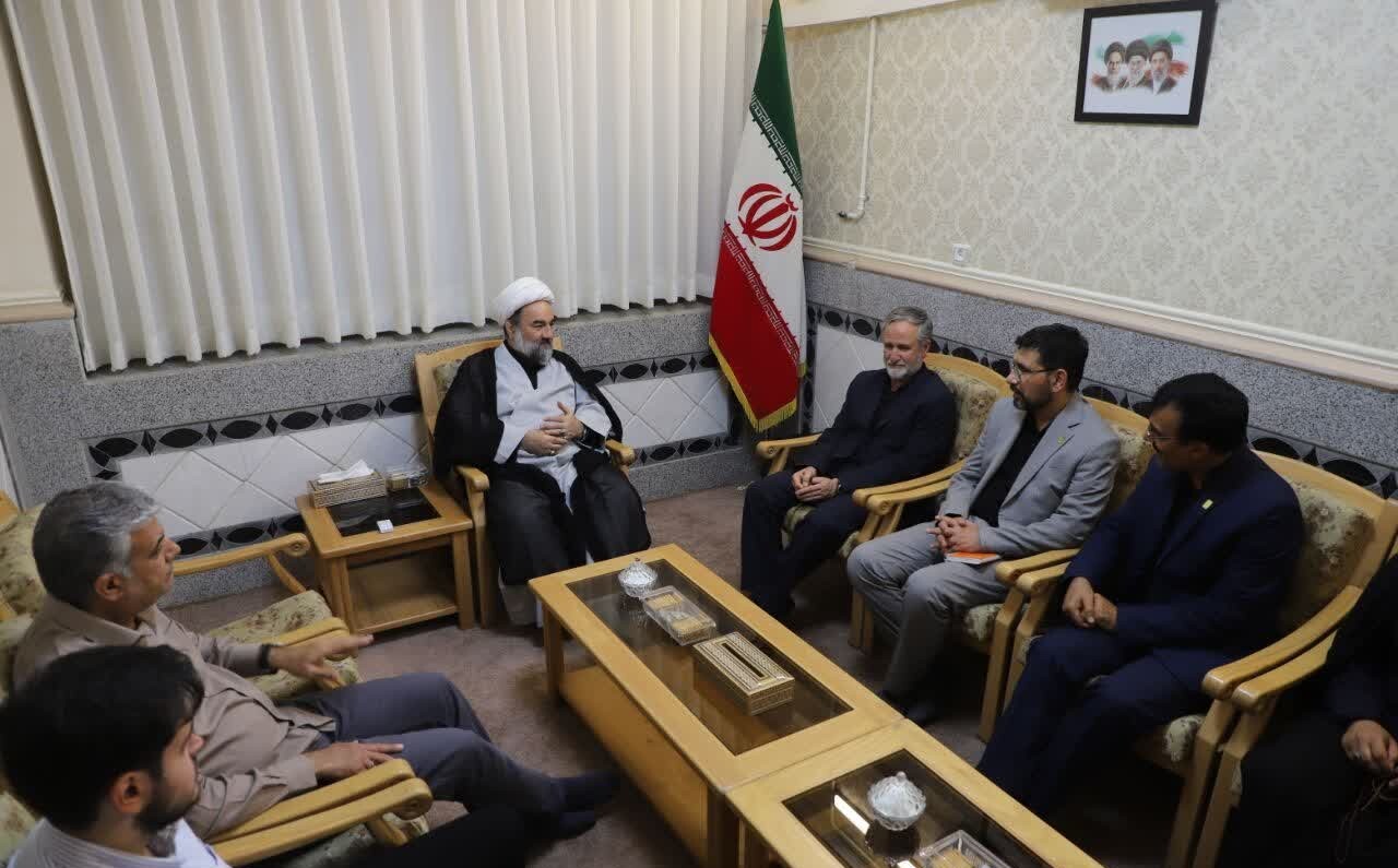 دیدار معاون فرهنگی و تربیتی دانشگاه فرهنگیان و سرپرست دانشگاه فرهنگیان استان سیستان و بلوچستان با نماینده ولی‌فقیه در استان