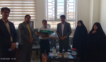 تجلیل از خیر مدرسه‌ساز میبدی با حضور مسئولان دانشگاه فرهنگیان یزد و آموزش و پرورش میبد