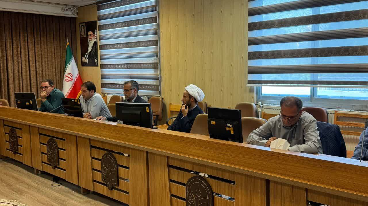 کرسی علمی  ترویجی با عنوان «انسان فرهیخته در تراز سند تحول بنیادین آموزش و پرورش؛ نقد و مقایسه با دیدگاه ابن‌سینا»