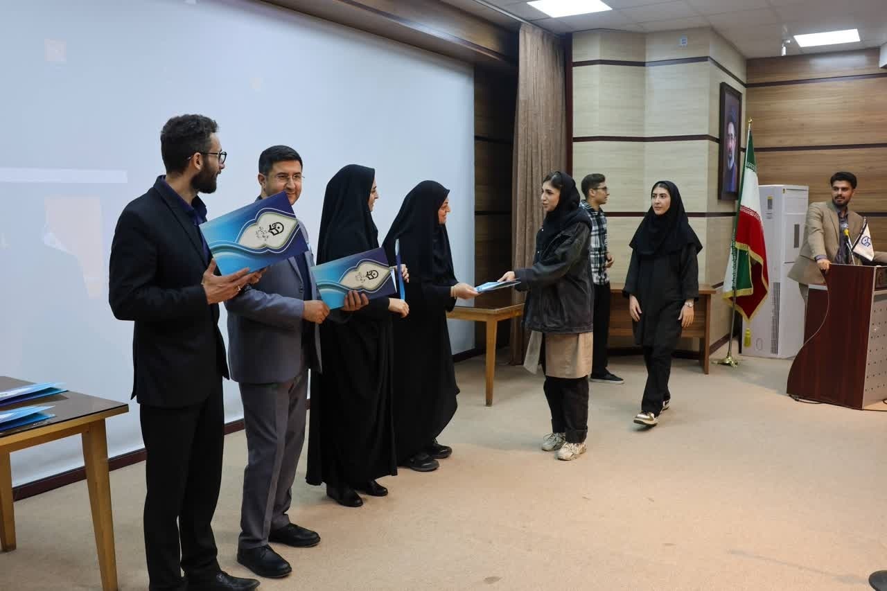 گزارش تصویریِ آیین اختتامیه‌ی پنجمین دوره‌ی مناظرات زبان انگلیسی دانشگاه فرهنگیان زنجان